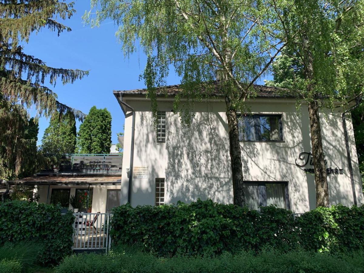 Tisch Vendégház Hajduszoboszlo Exterior foto